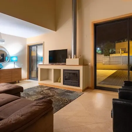 Villa Corcovada Vitoria With Private Pool Albufeira